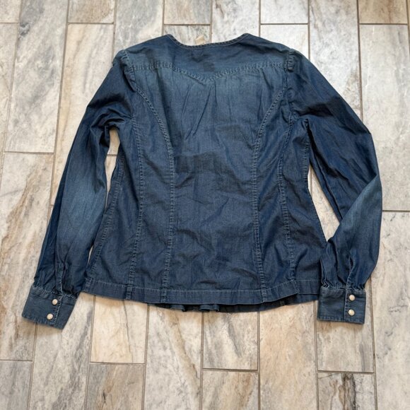 NEW Lucky Brand women's small blue denim button snap top - Picture 5 of 5